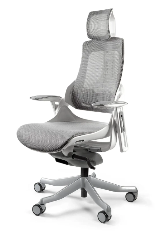 Fotel ergonomiczny tapicerowany jasnoszarą siatką
