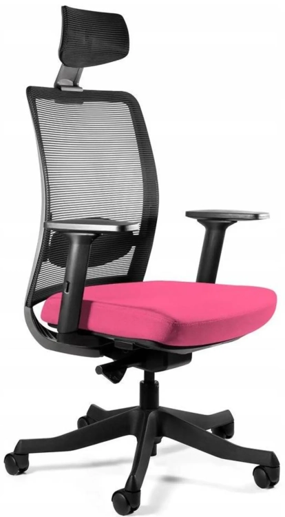 Fotel ergonomiczny Anggun z siedziskiem tapicerowanym różową tkaniną i oparciem z siatki